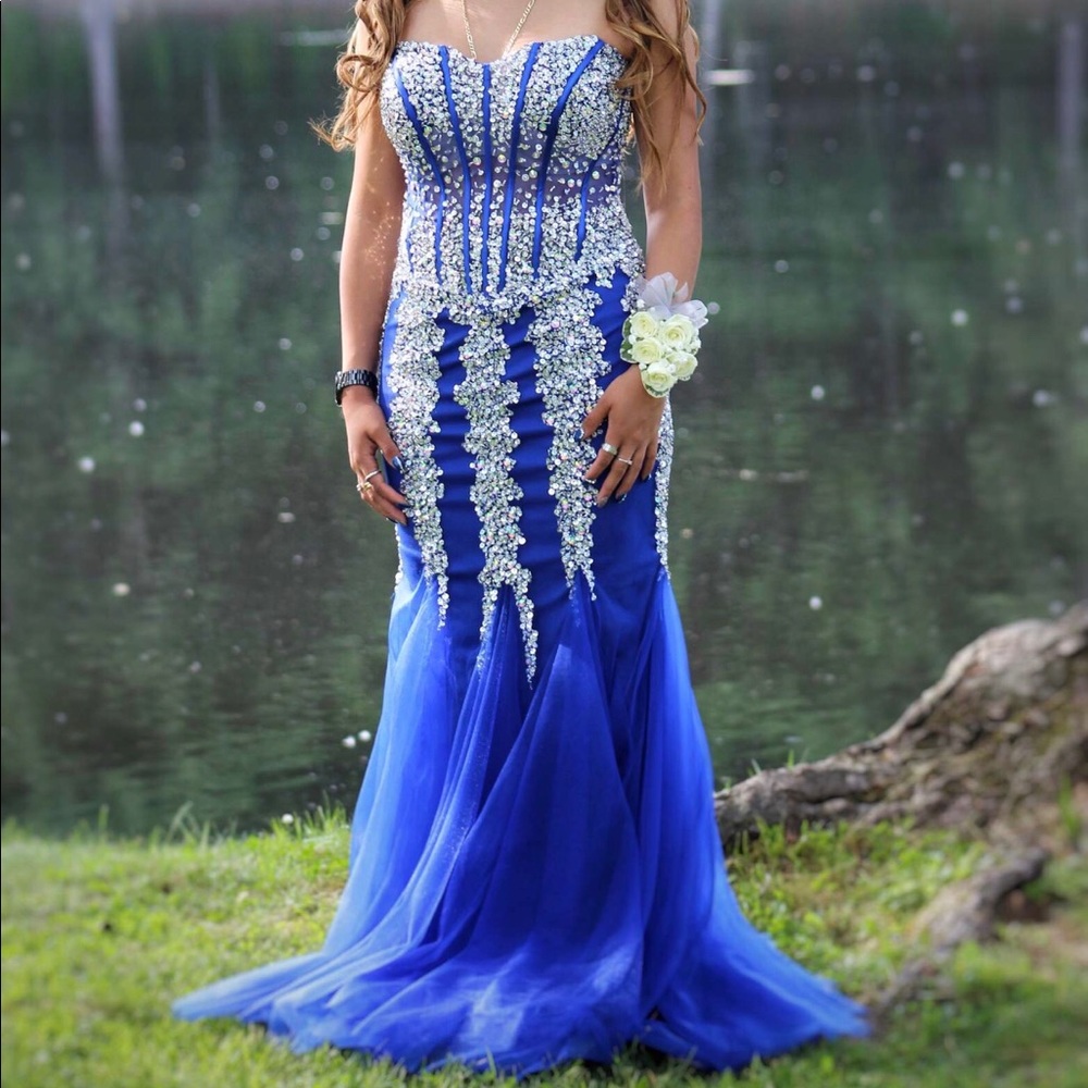 Prom dress